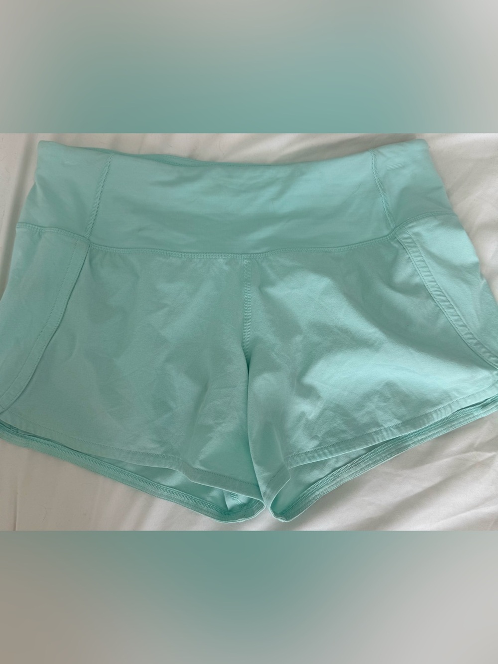 Lululemon Shorts With Liner Color Toothpaste Run Times Short 4" Sz.4